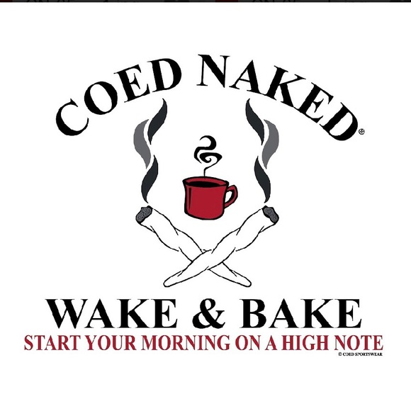 Coed Naked Wake & Bake Men’s T-Shirt New - Picture 2 of 2